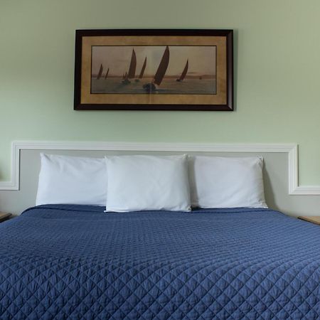Bucksport Inn Ngoại thất bức ảnh