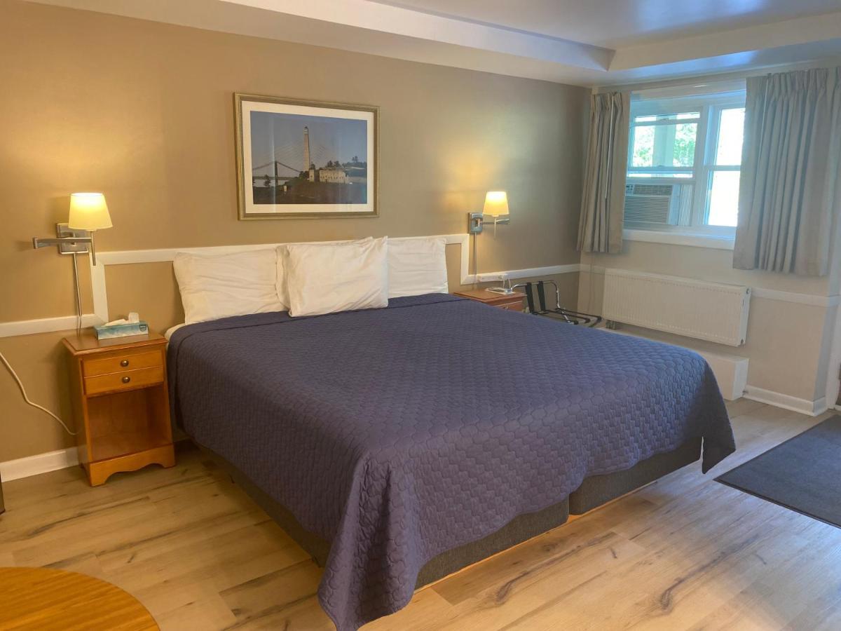Bucksport Inn Ngoại thất bức ảnh